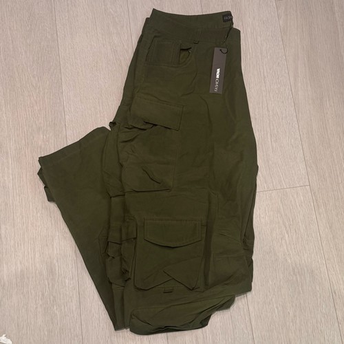 Fashion nova khaki cargos - nova,
